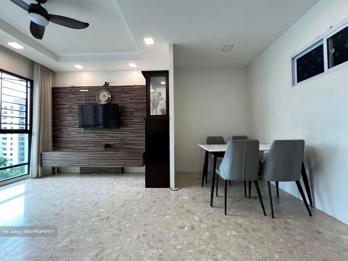 Woodsvale (D25), Condominium #558136191